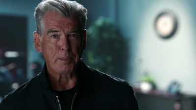 His key fails, and the lock
is not pickable. - History's Greatest Heists with Pierce Brosnan