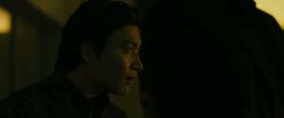 His man Gil-su lost a lot
gambling in Changwon. - The Outlaws