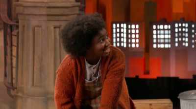 - His name is Sandy. - Annie Live!