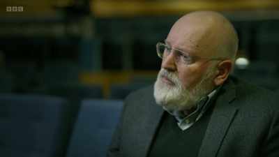 His project to reintegrate
what he regarded as the - Putin vs the West