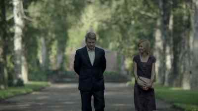 His suit fits you well. - Wallander