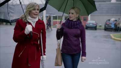 His wife passed away
a few years ago, - Murder, She Baked: Just Desserts