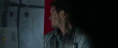 - [hisses] Hi.
- [Cecily screams] - SAS: Red Notice
