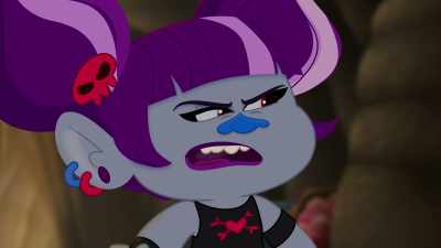 [ hisses ] - Trolls: TrollsTopia