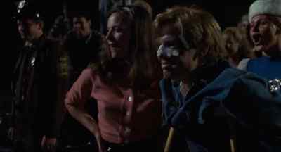 [Hissing]
Broke your radiator. - Porky's