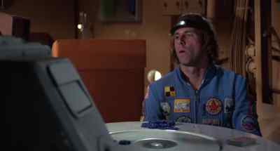 - (Hissing)
- No, I wasn't looking. - Silent Running