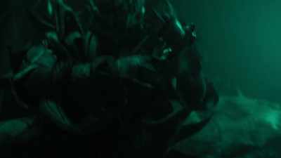 [hissing, slithering] - Vagrant Queen