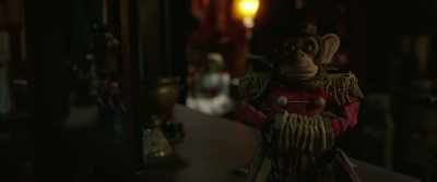 [hissing softly] - Annabelle Comes Home