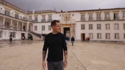 HISTORIAN AND BEST
SELLING AUTHOR DAN JONES - Lost Relics of the Knights Templar