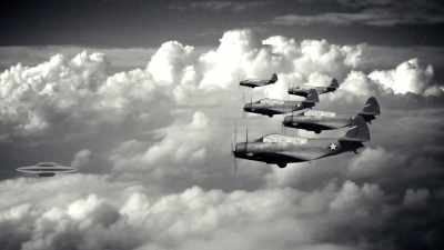 Historian David M Jacobs
argues the Mantell case - Alien Chronicles: Top UFO Encounters