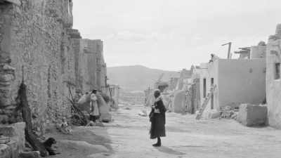Historians have mentioned
that there were approximately six - Jews of the Wild West