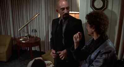 Hit him. - Coffy