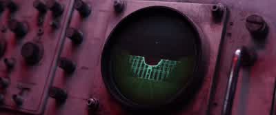 - Hit them again. - Mortal Engines
