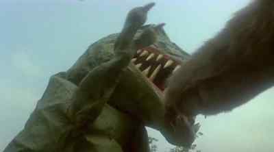 Hit him with a right. - Queen Kong