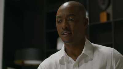 [hits key] - The Groomsmen: First Look