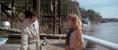 - Hiya, kid.
- Hi. - Hopscotch