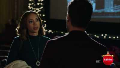 -Hm.
-[chuckles] - Christmas Unwrapped