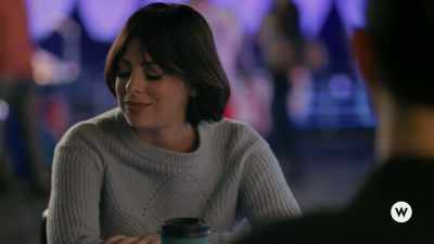 - Hmm.
- Bella tells me - Just One Kiss