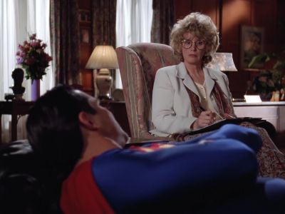 Hmm do you have a girlfriend right now - Lois & Clark: The New Adventures of Superman