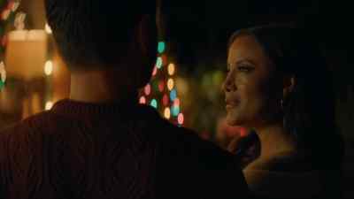 Hmm? I don't see anyone
stomping up to you, - Christmas Under the Lights
