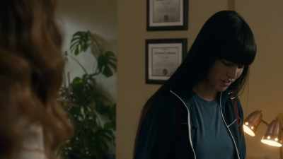 - Hmm...
- It's not. - Burden of Truth