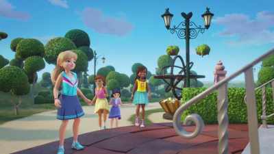 Hmm. Let's hurry it up - LEGO Friends: Girls on a Mission