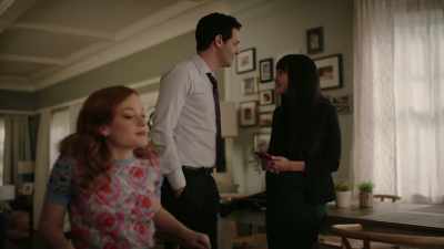 - Hmm...
- Okay, look. - Zoey's Extraordinary Playlist