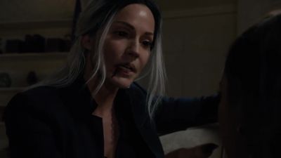 Hmm. - Van Helsing