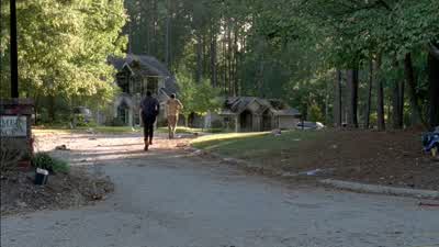 Hmm? There you go. That's right. - The Walking Dead