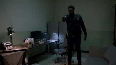Hmm. - Chicago P.D.