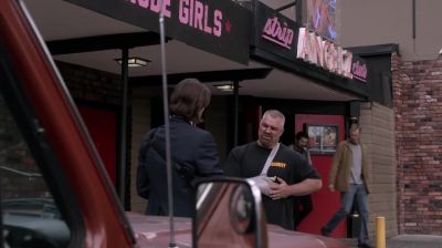 Hmm. That's the guy. - Supernatural