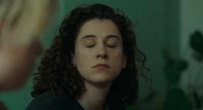 - Hmm?
- The phone. - Attachment