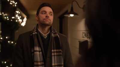 - Hmm, well, seeing
those kids there tonight, - Merry Magic Christmas