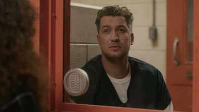 -Hmm.
-What? - Blindspotting