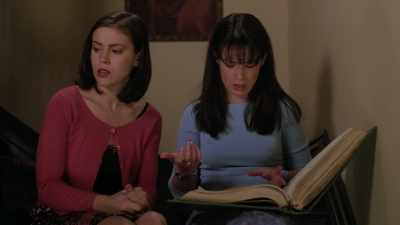 Hmm. Whitelighters
do have covers. - Charmed