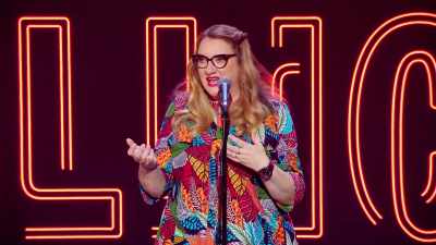 ♪ Ho haa ha-ha-ho-ha haa ho-ho ♪ - Sarah Millican: Bobby Dazzler