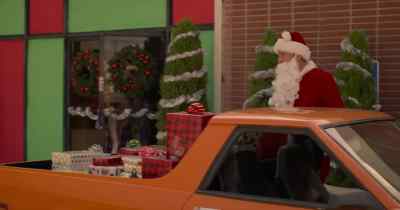 Ho, ho, ho. Merry Christmas! - Who Killed Santa? A Murderville Murder Mystery