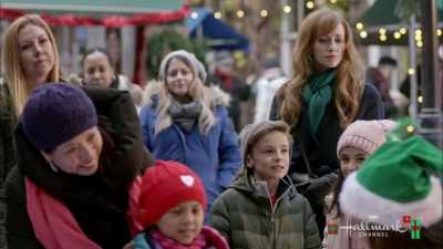 Ho-ho-ho, now what's your name? - Christmas Next Door