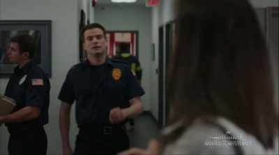Hoe heette ze?
-Serena? Nee. - Aurora Teagarden Mysteries: A Game of Cat and Mouse