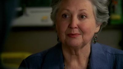 Hola, Mrs. Vasquez. - Prison Break