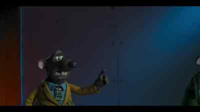 Hold it back son Hold it back - Chicken Run: Dawn of the Nugget