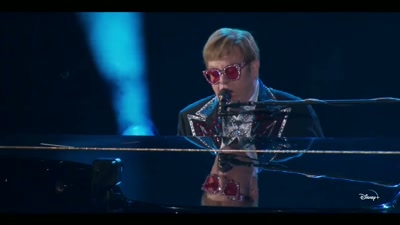 ♪ Hold me closer, tiny dancer ♪ - Elton John Live: Farewell from Dodger Stadium
