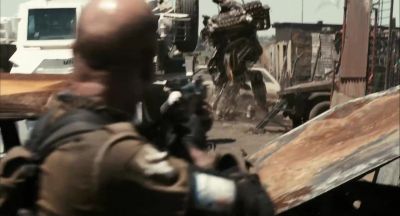 Hold your fire.
Hold your fire and keep your positions. - District 9