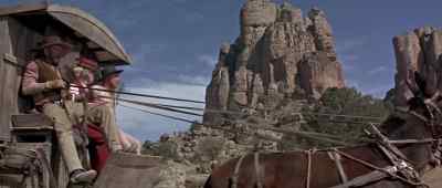 Hold it here.
Keep that first wagon moving. - The Scalphunters