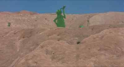 Hold it. boys.
Hold it! - The Muppet Movie