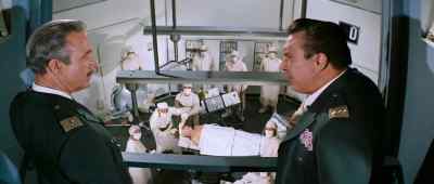 Hold it, Doctor! - Fantastic Voyage