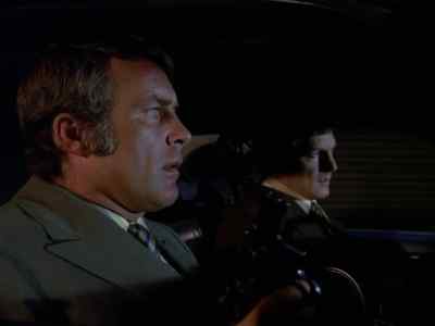 Hold it. Guns. - Mission: Impossible