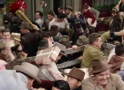 Hold it! Hold it a minute! - The War of the Worlds