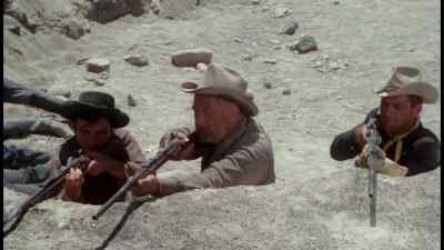 Hold it. - Escape from Fort Bravo