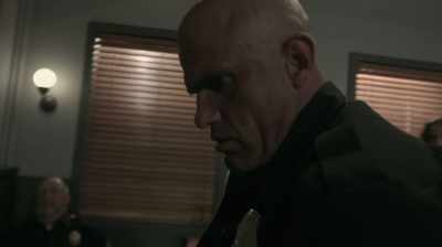 Hold it. - Lockdown